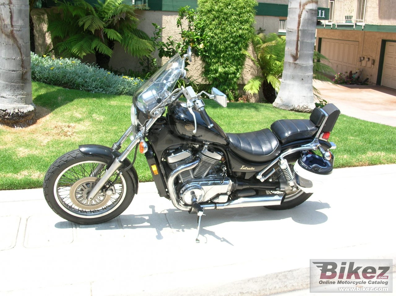 Big  us 750 gl intruder picture and wallpaper from Bikez.com